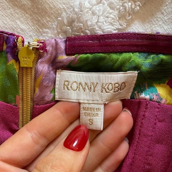 Ronny Kobo Francesca Puff Sleeve Abstract Floral Mini Dress - Picture 5 of 9